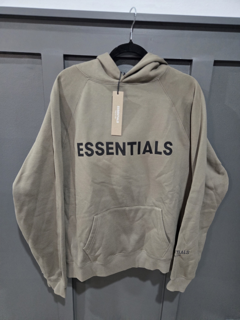 Fear of God Essentials Pullover Hoodie Taupe Earth / Size Medium NWT